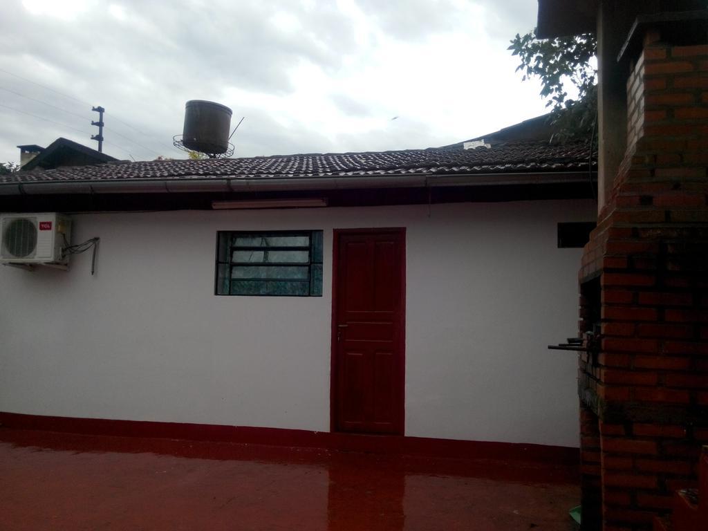 Iguazu Rey Hostel Puerto Iguazu Bagian luar foto