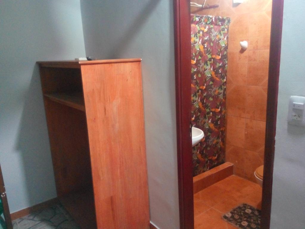 Iguazu Rey Hostel Puerto Iguazu Bagian luar foto