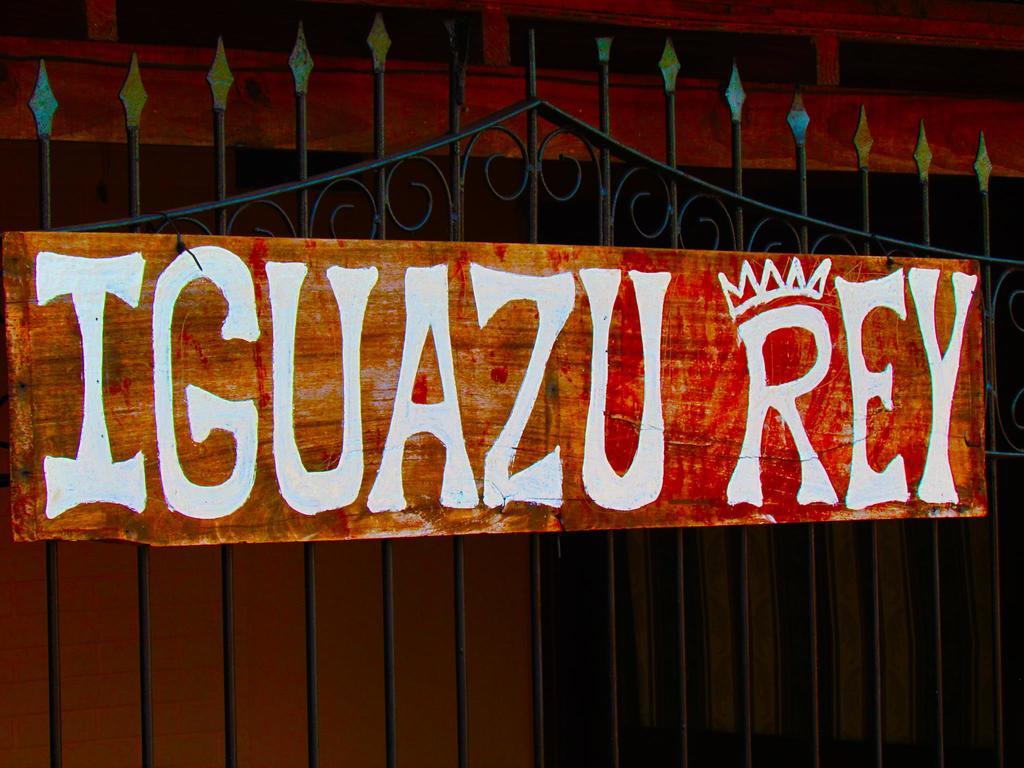 Iguazu Rey Hostel Puerto Iguazu Bagian luar foto
