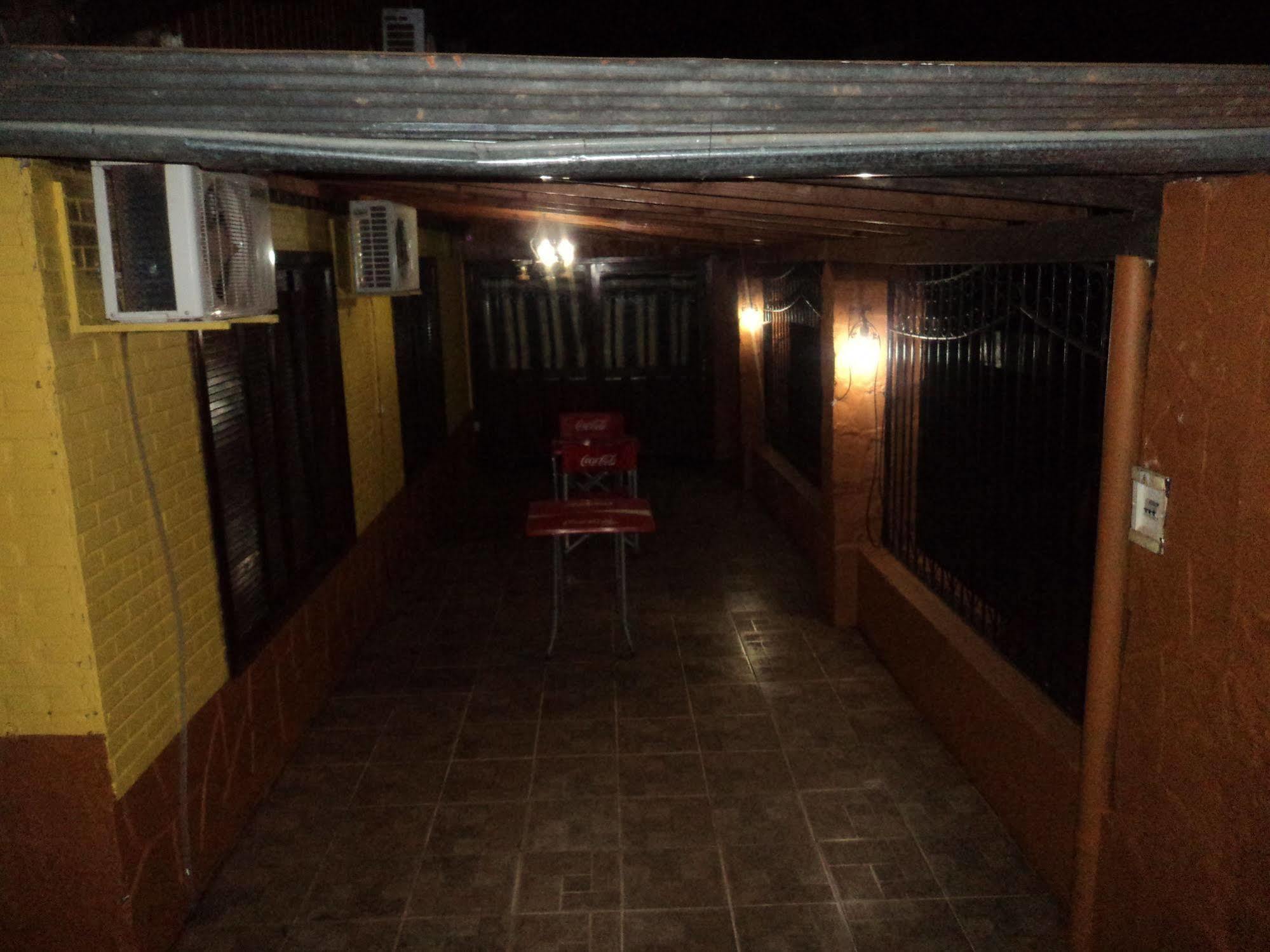 Iguazu Rey Hostel Puerto Iguazu Bagian luar foto