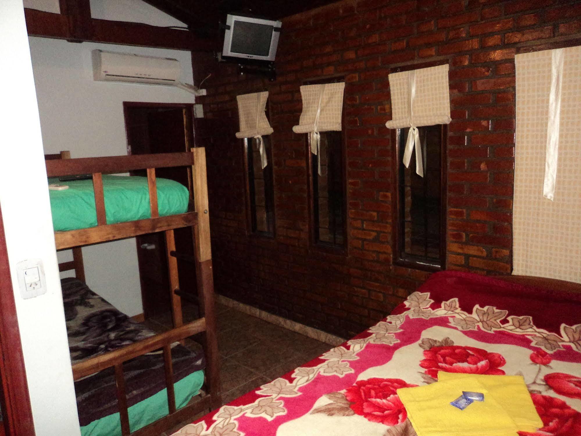 Iguazu Rey Hostel Puerto Iguazu Bagian luar foto