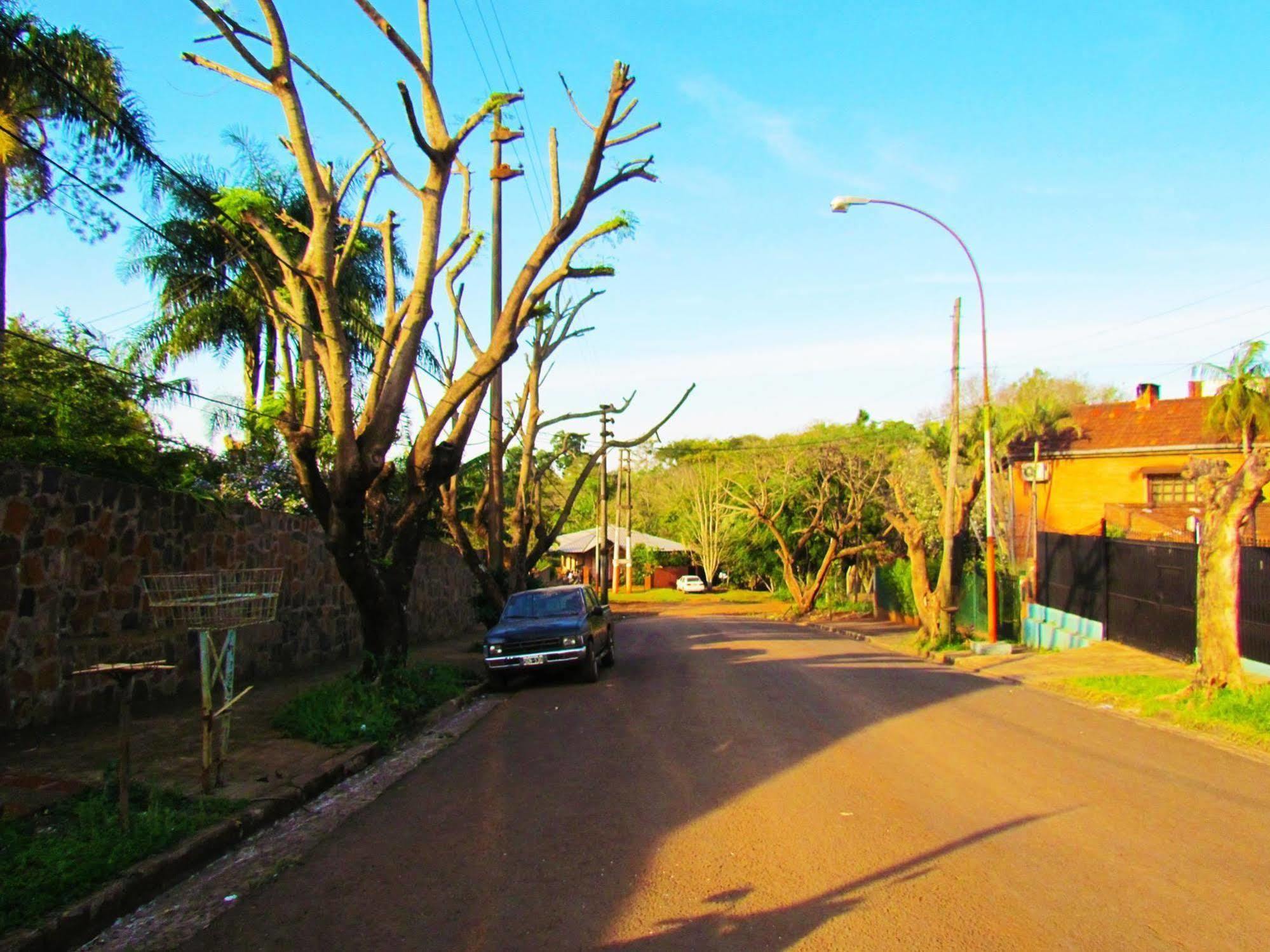 Iguazu Rey Hostel Puerto Iguazu Bagian luar foto