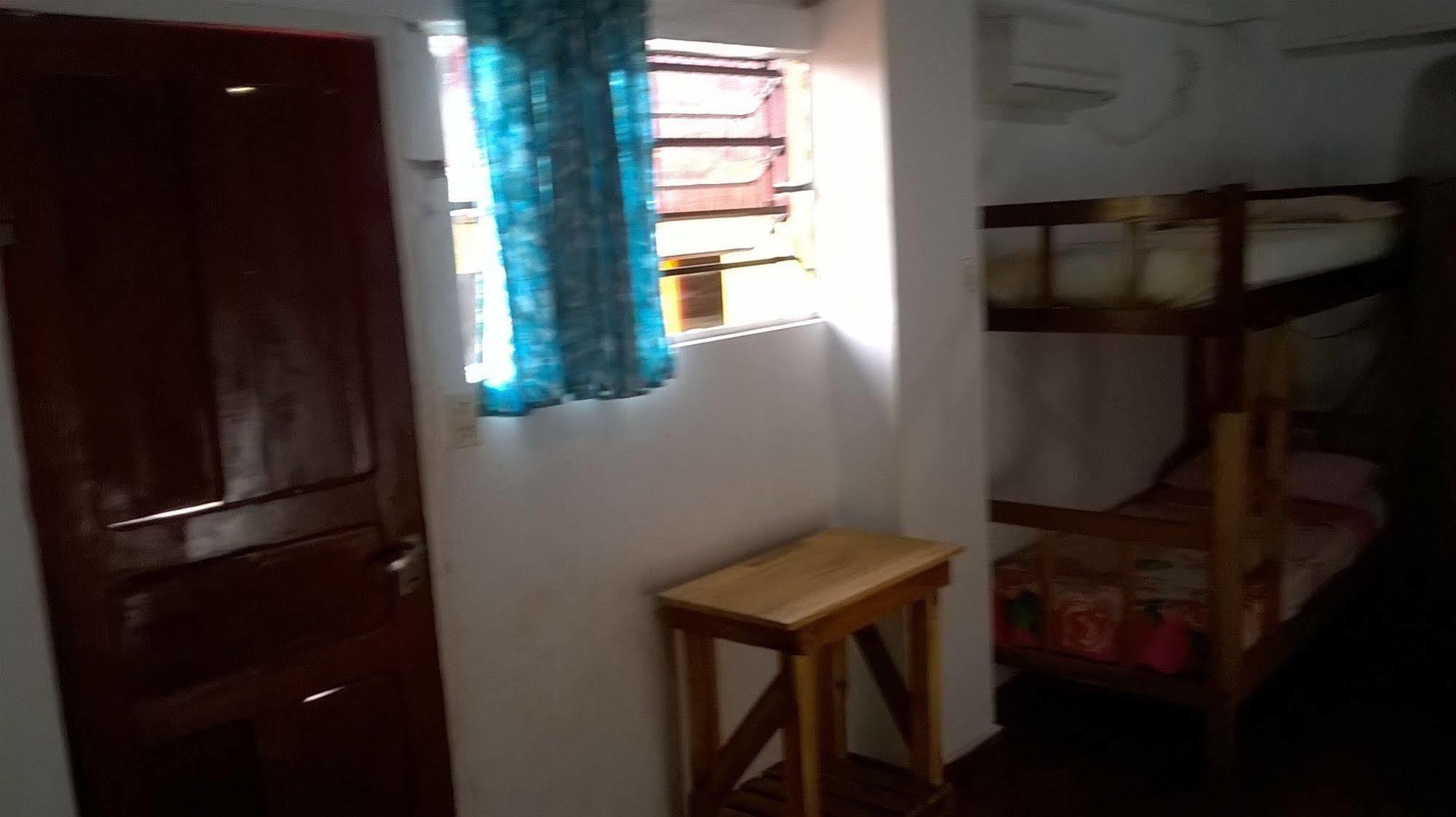 Iguazu Rey Hostel Puerto Iguazu Bagian luar foto